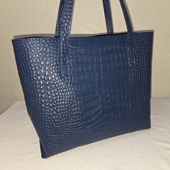 Mark and Graham Everyday Blue Italian Croc Embossed Leather Shoulder Tote Bag - Picture 4 of 13